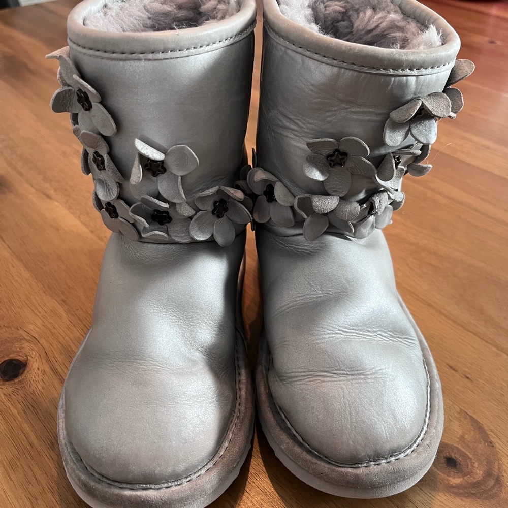 Gently used Silver UGG boots. Size 10 toddler